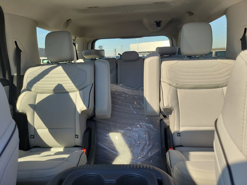 New 2026 Ford Expedition Max Platinum w/ Platinum Ultimate Package image 18