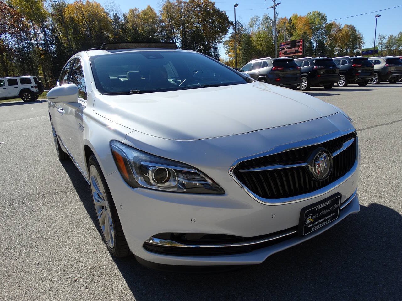 Used 2018 Buick LaCrosse Premium w/ Sun and Shade Package FWD image 5
