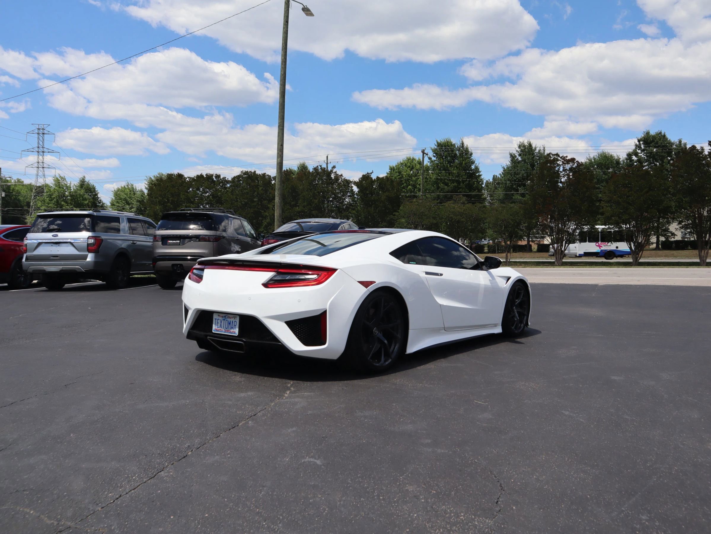 Used 2018 Acura NSX AWD/4WD image 21
