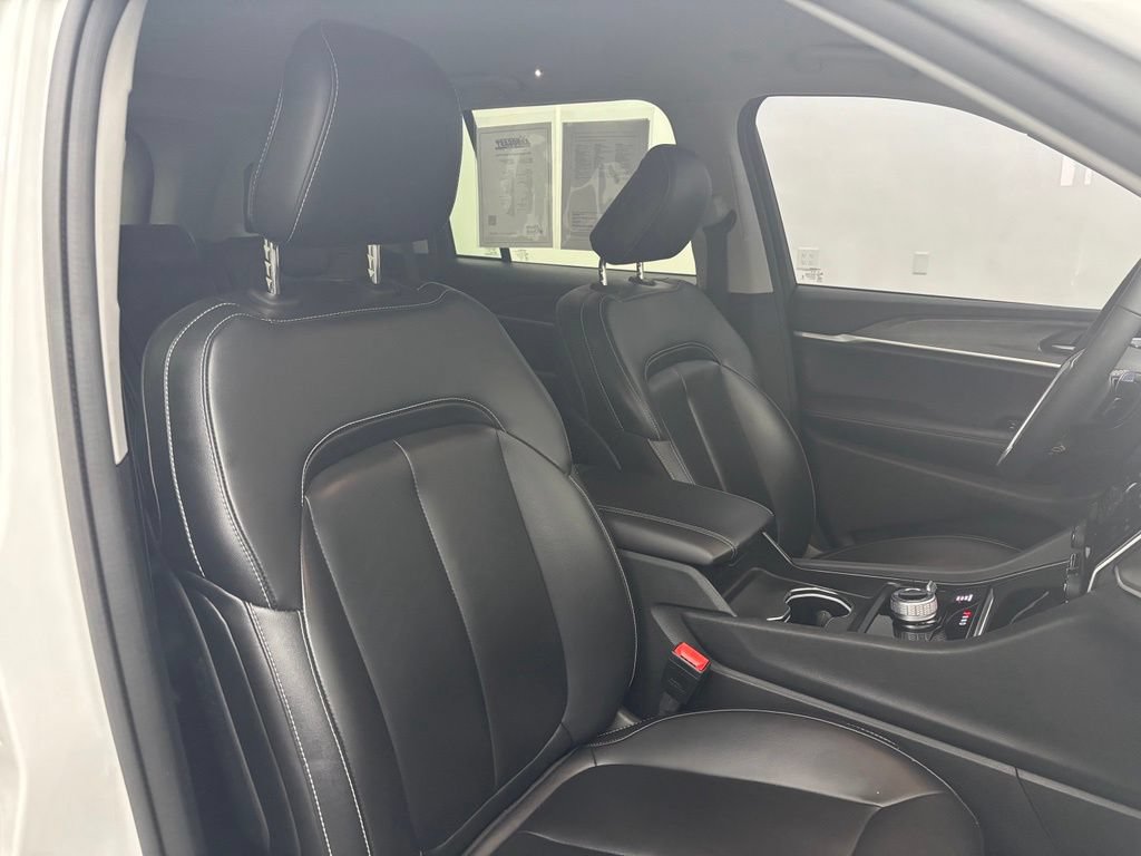 Used 2024 Jeep Grand Cherokee Limited AWD/4WD image 32
