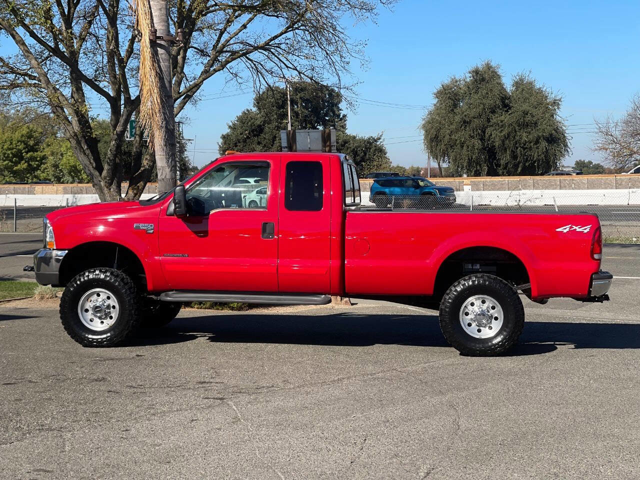 Used 2000 Ford F250 XLT image 4