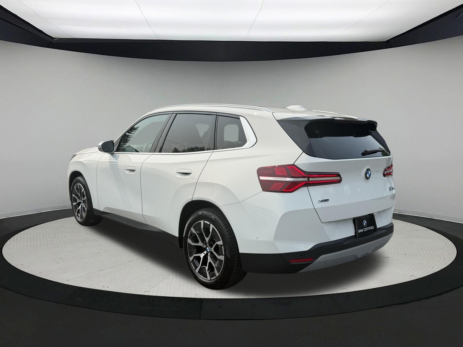 Certified 2025 BMW X3 xDrive30i w/ Premium Package AWD/4WD image 6
