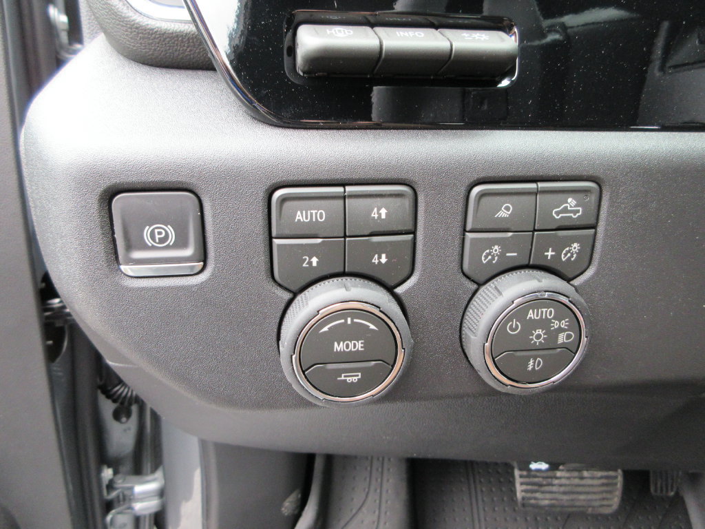 New 2026 Chevrolet Silverado 1500 High Country AWD/4WD image 27