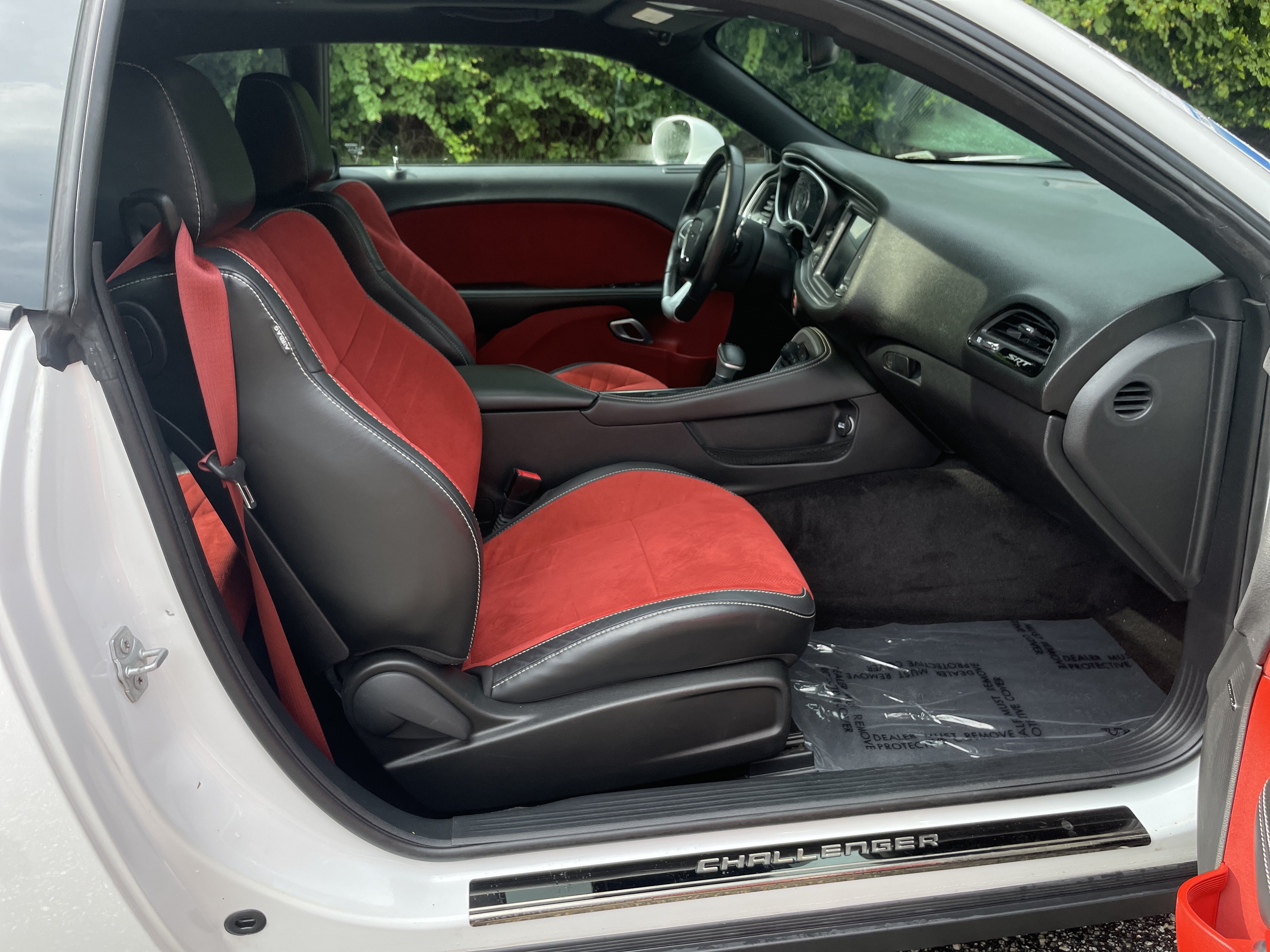 Used 2016 Dodge Challenger SRT w/ Technology Group RWD image 32