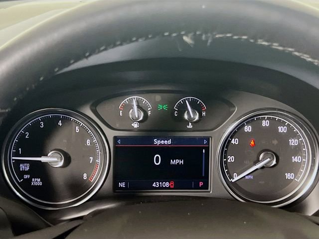 Used 2023 Buick Enclave Essence image 12