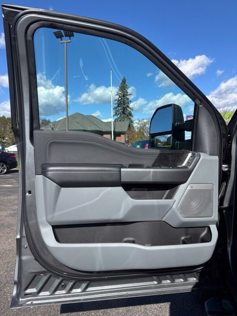 New 2026 Ford F250 XLT w/ XLT Premium Package AWD/4WD image 16