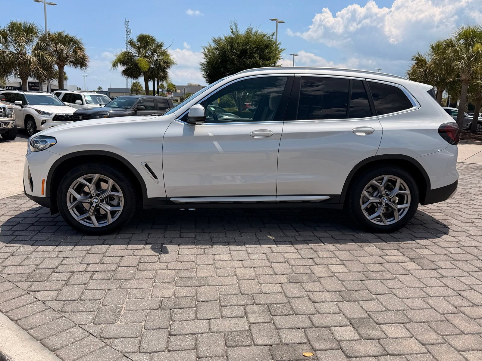 Used 2022 BMW X3 xDrive30i AWD/4WD image 12