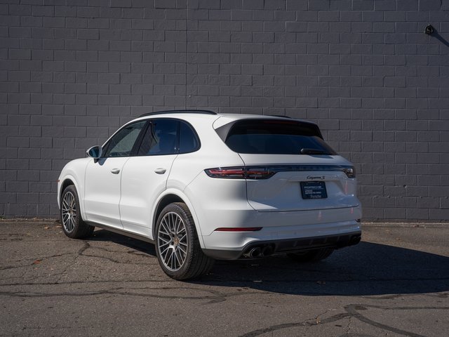 Certified 2022 Porsche Cayenne S image 3