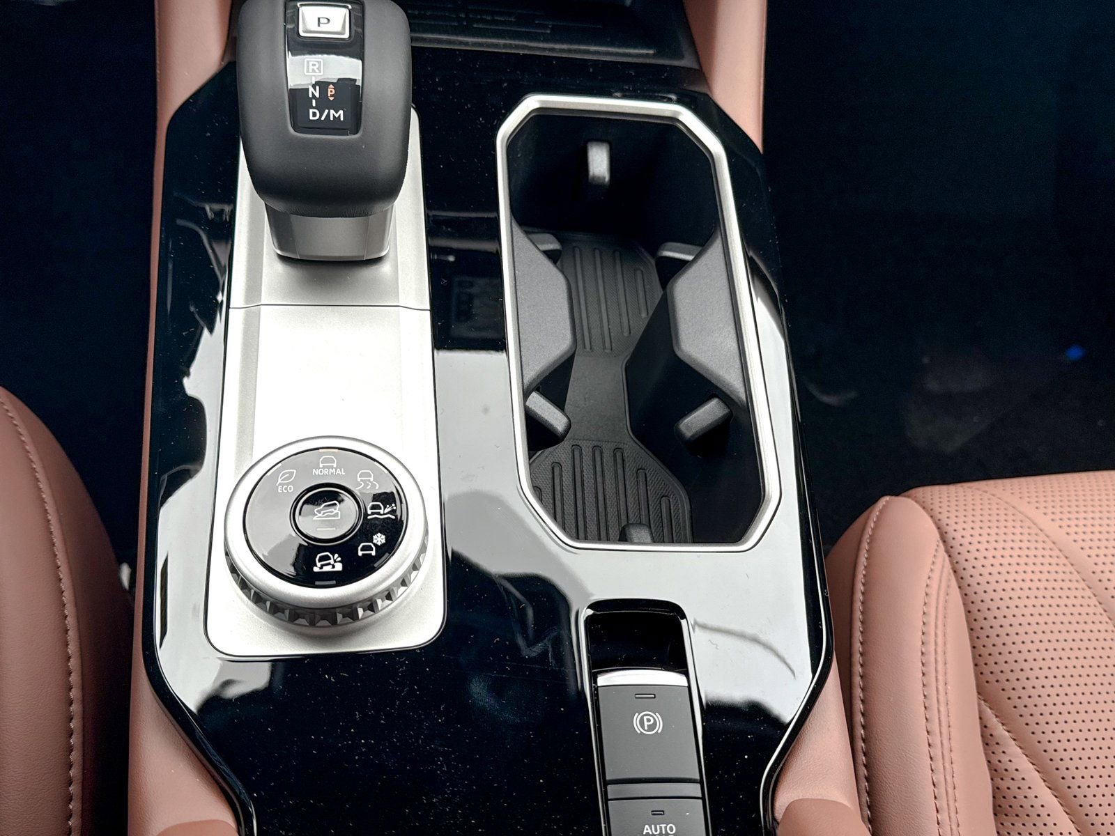 New 2025 Mitsubishi Outlander SEL image 40