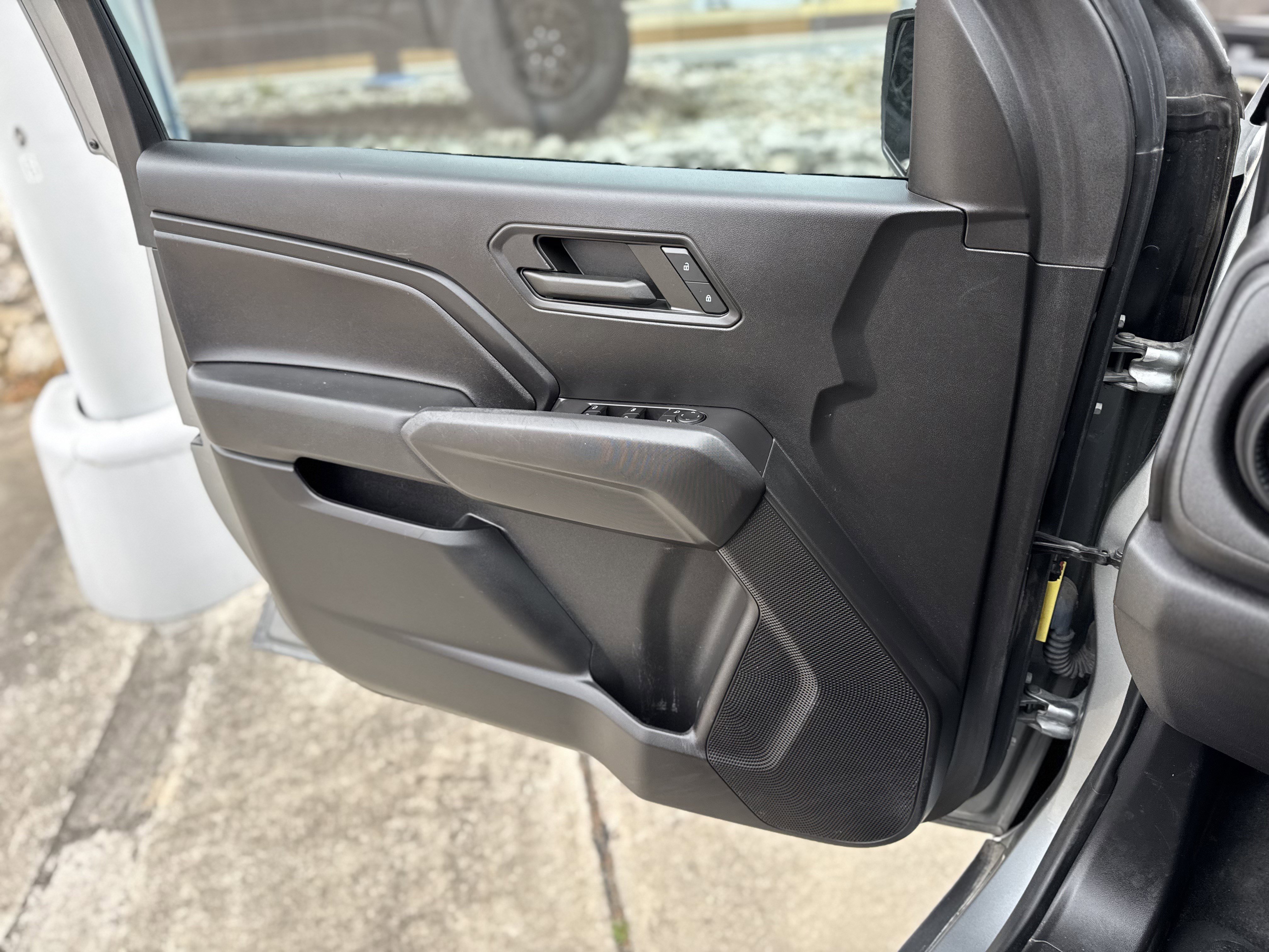 Used 2023 Chevrolet Colorado Trail Boss image 24