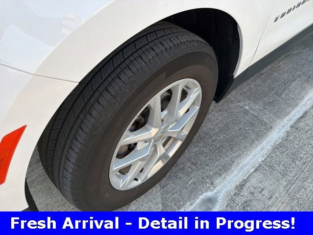 Used 2022 Chevrolet Equinox LS w/ LS Convenience Package image 4