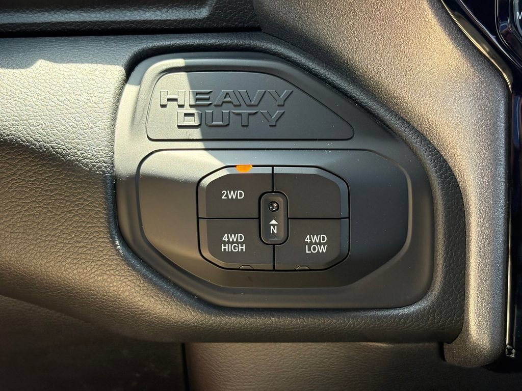New 2026 RAM 3500 Tradesman AWD/4WD image 32