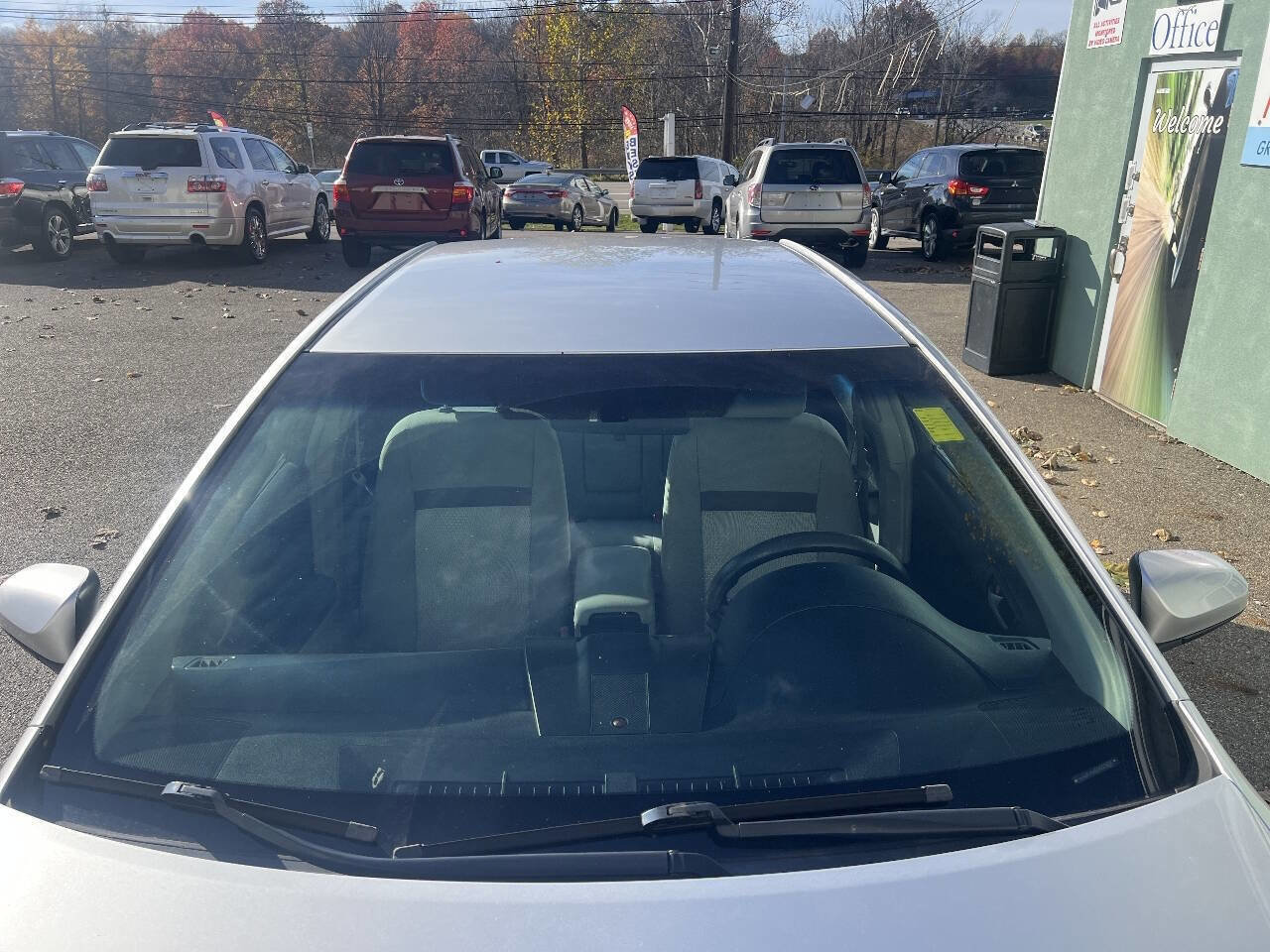 Used 2012 Toyota Camry LE image 8