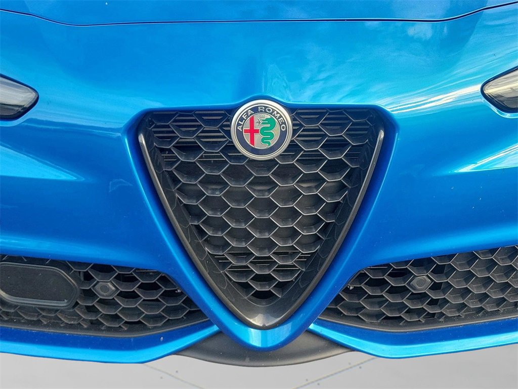 Used 2022 Alfa Romeo Giulia Veloce image 9