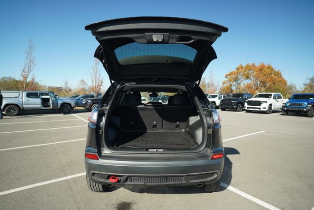 Used 2022 Jeep Cherokee Trailhawk image 17