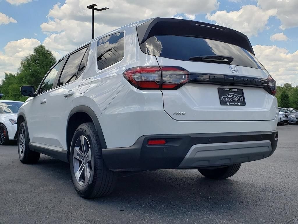 Used 2025 Honda Pilot EX-L image 5
