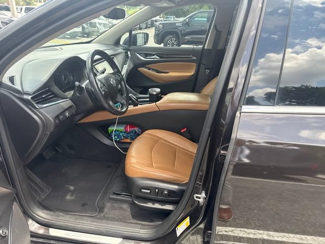 Used 2018 Buick Enclave Essence w/ Trailering Package FWD image 16