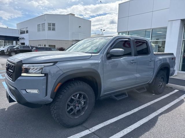 Used 2024 Nissan Frontier PRO-4X w/ Technology Package image 3