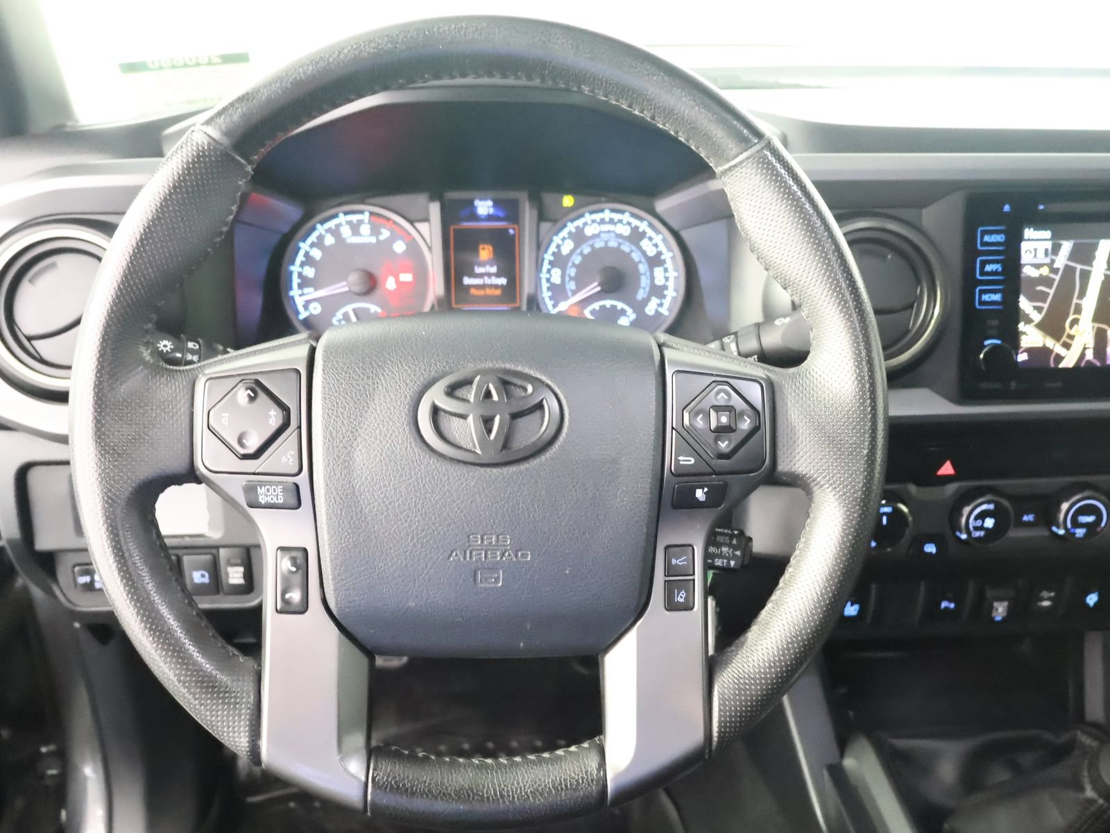 Used 2019 Toyota Tacoma TRD Off-Road w/ Technology Package AWD/4WD image 26