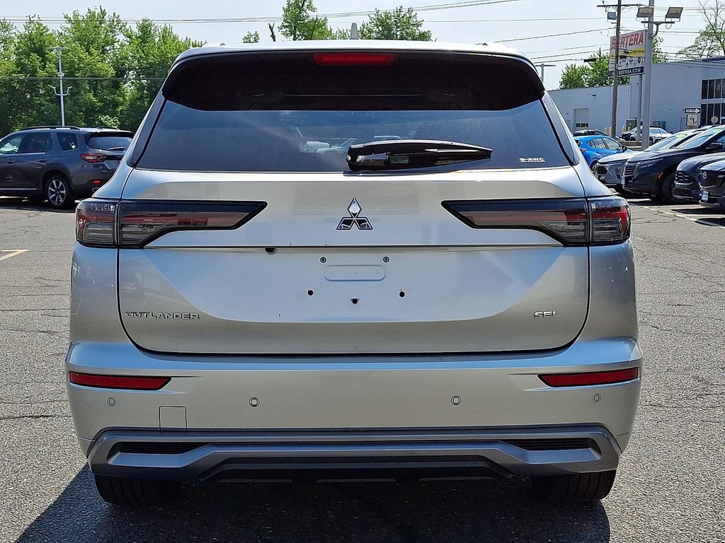 Used 2025 Mitsubishi Outlander SEL AWD/4WD image 5