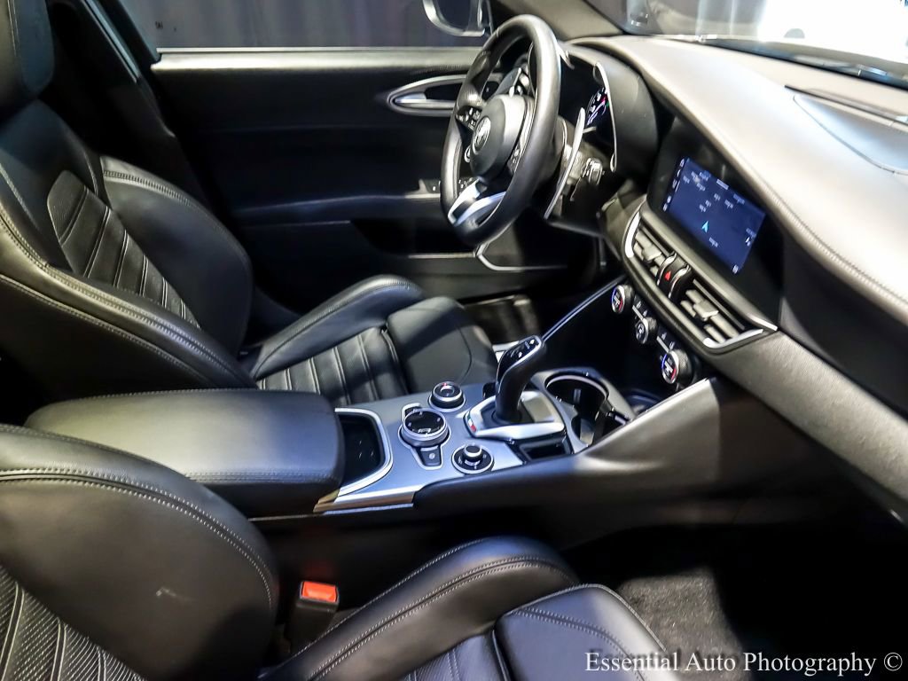 Used 2023 Alfa Romeo Giulia Veloce image 31