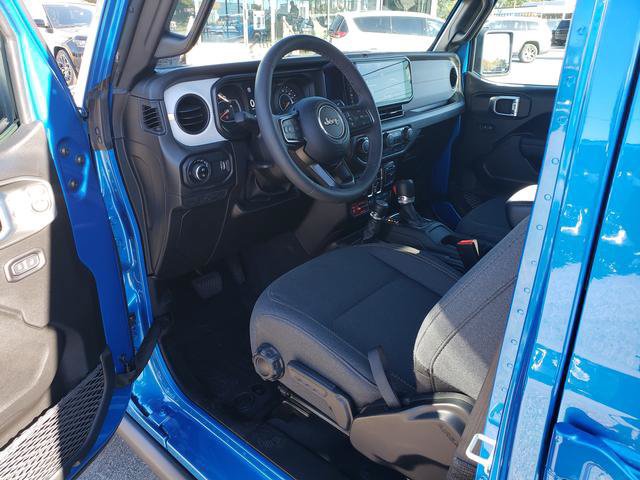 Used 2026 Jeep Gladiator Sport AWD/4WD image 10