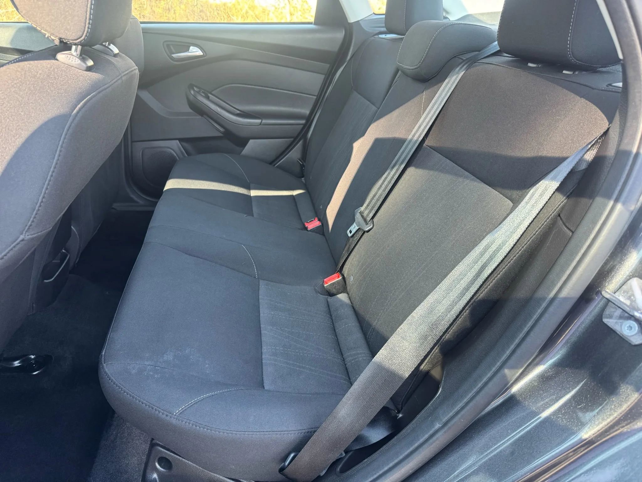 Used 2018 Ford Focus SE image 18