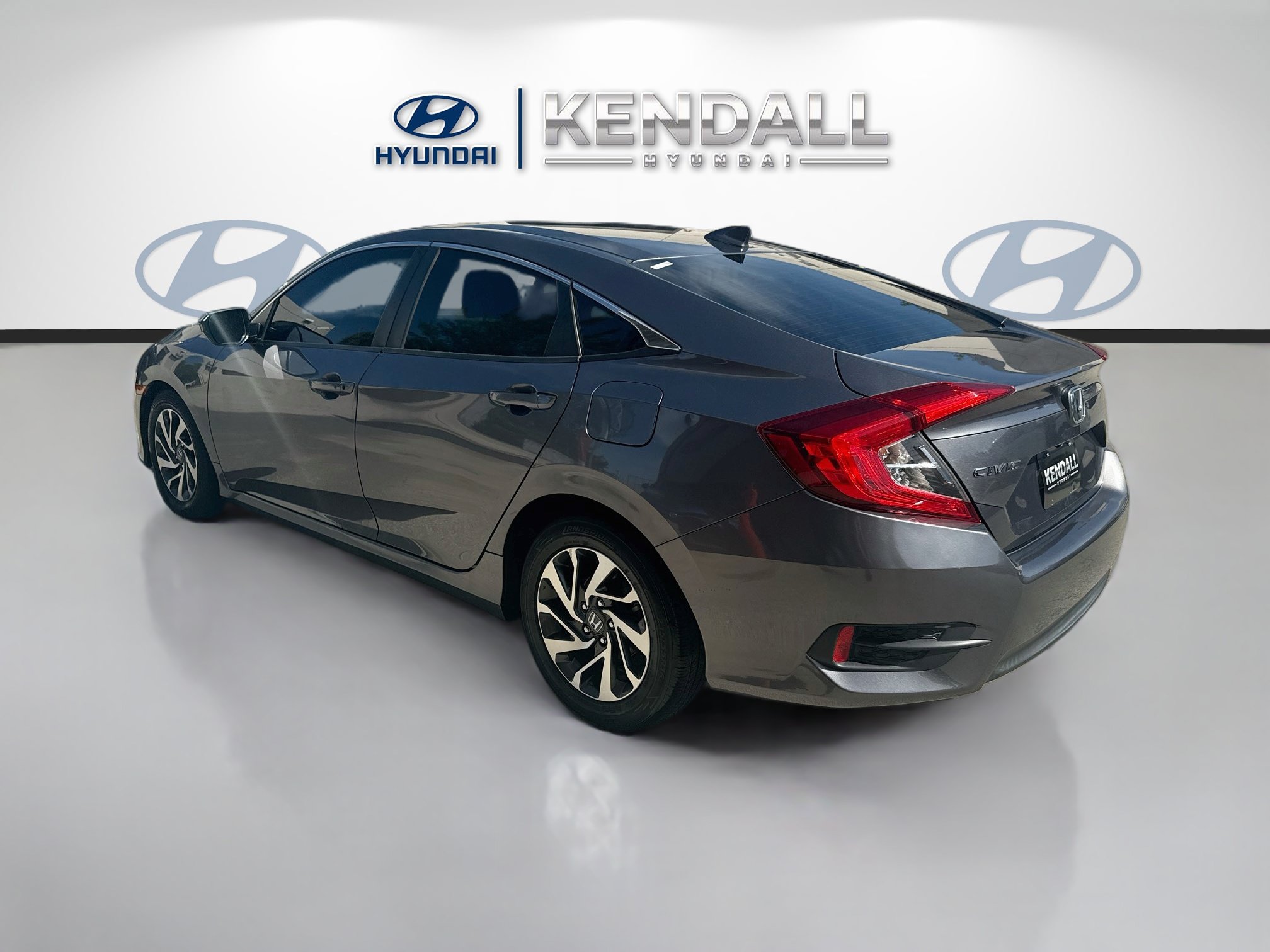 Used 2017 Honda Civic EX image 4