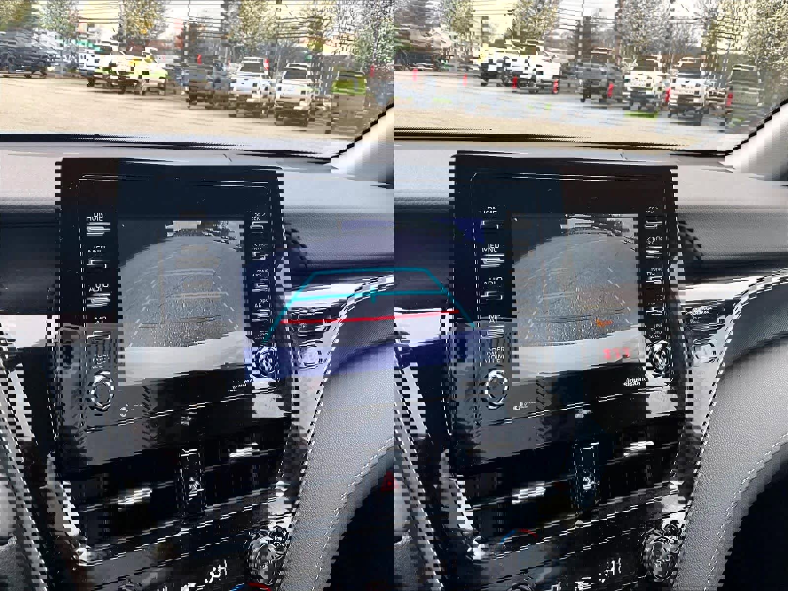 Used 2022 Toyota Camry SE w/ Carpet Mat Package (TMS) AWD/4WD image 19