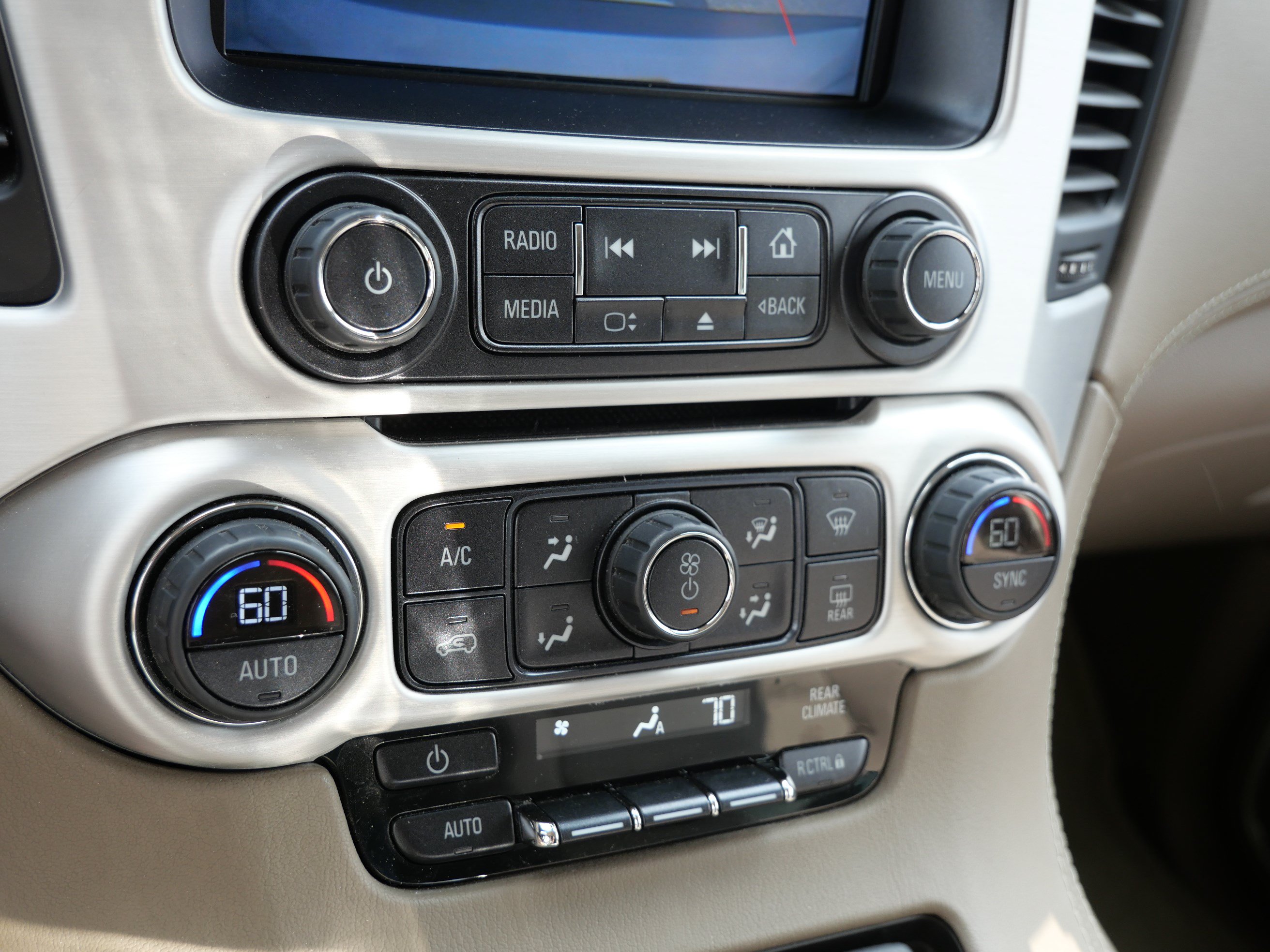Used 2015 GMC Yukon SLE w/ Convenience Package AWD/4WD image 31