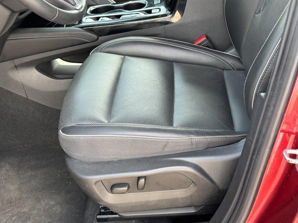 Used 2023 Buick Envision Essence FWD image 26