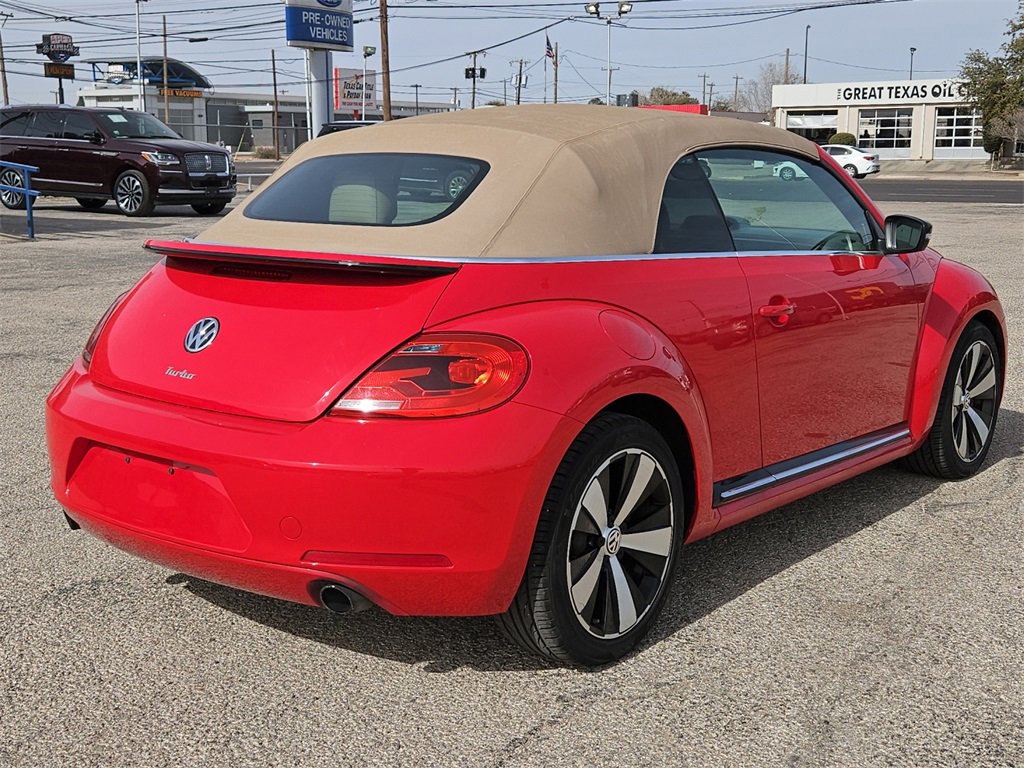 Used 2013 Volkswagen Beetle Turbo image 4