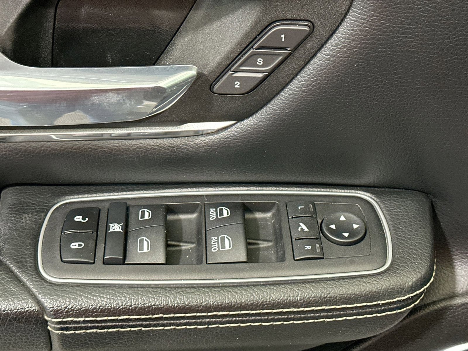 Used 2023 RAM 1500 Laramie image 16