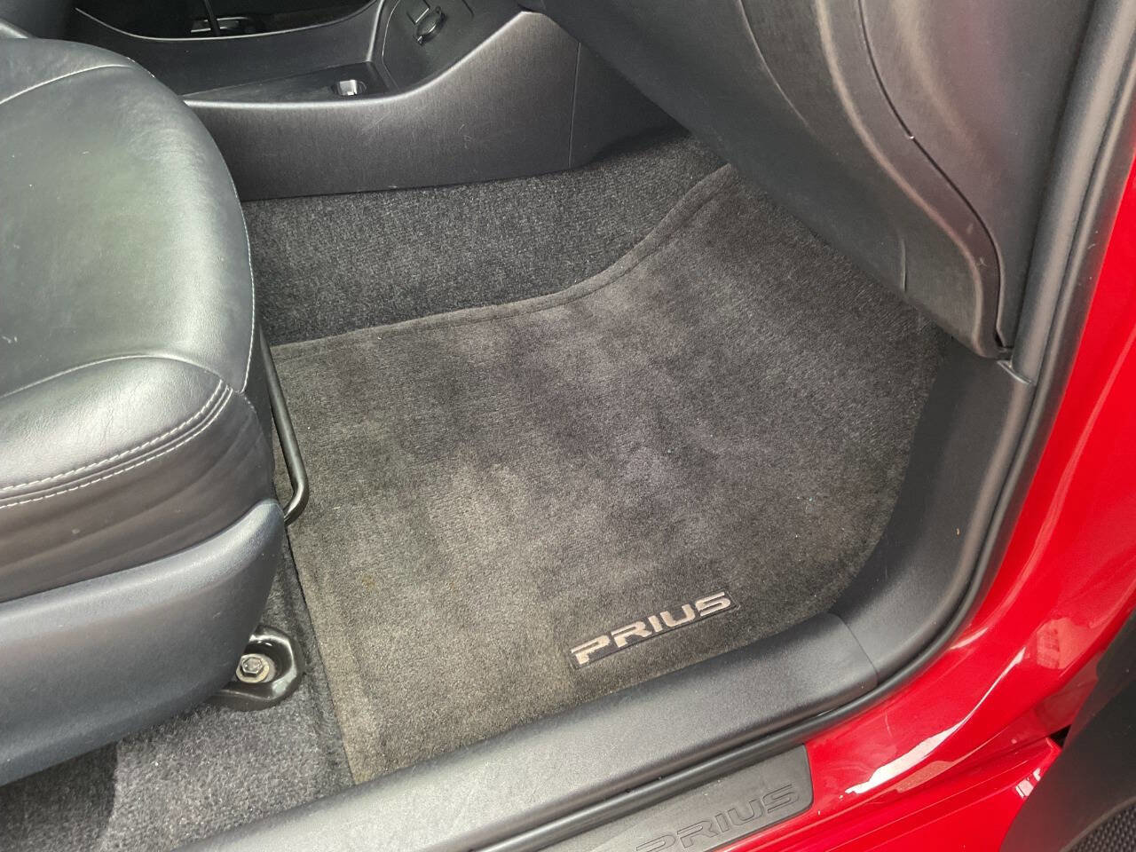 Used 2015 Toyota Prius Persona Series FWD image 40