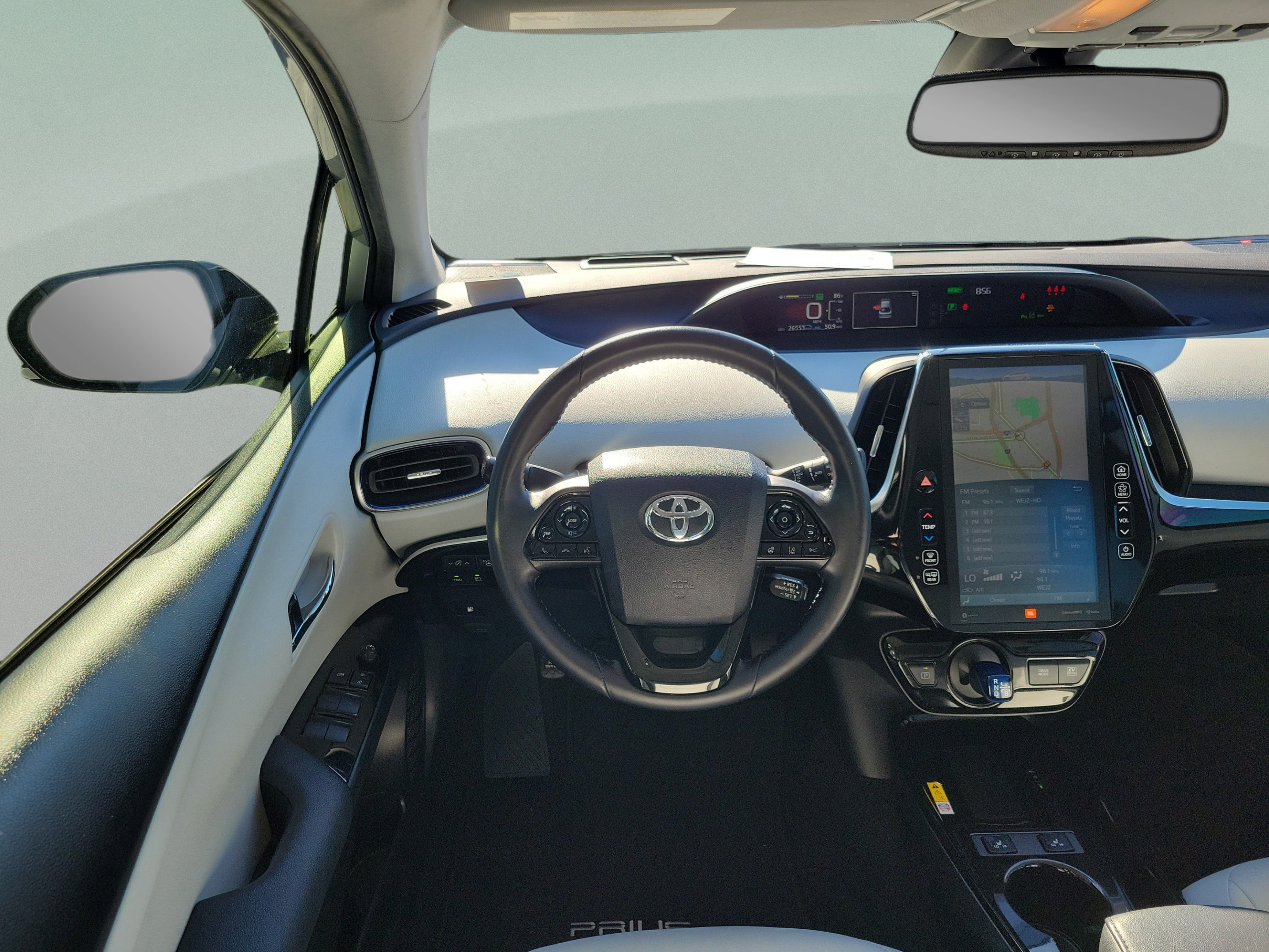 Used 2020 Toyota Prius Limited w/ Premium Convenience Package FWD image 21