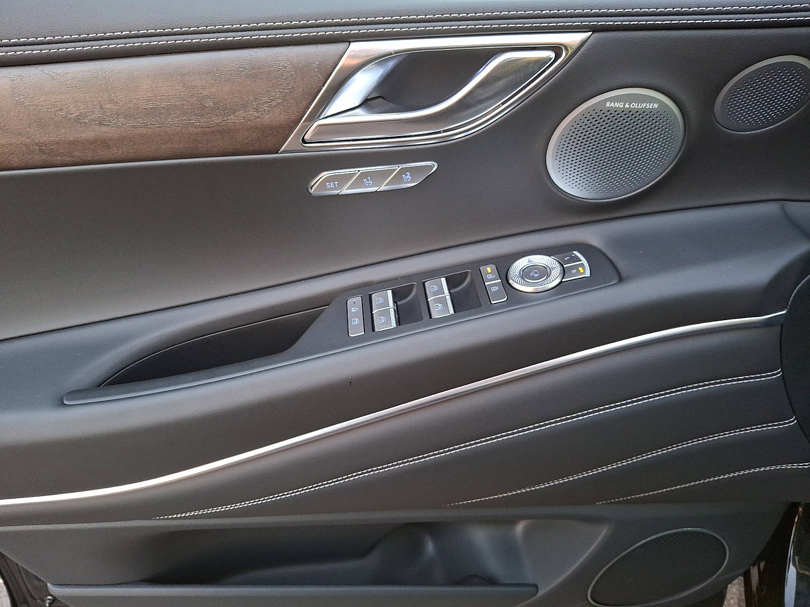 Used 2026 Genesis GV80 3.5T Prestige image 12