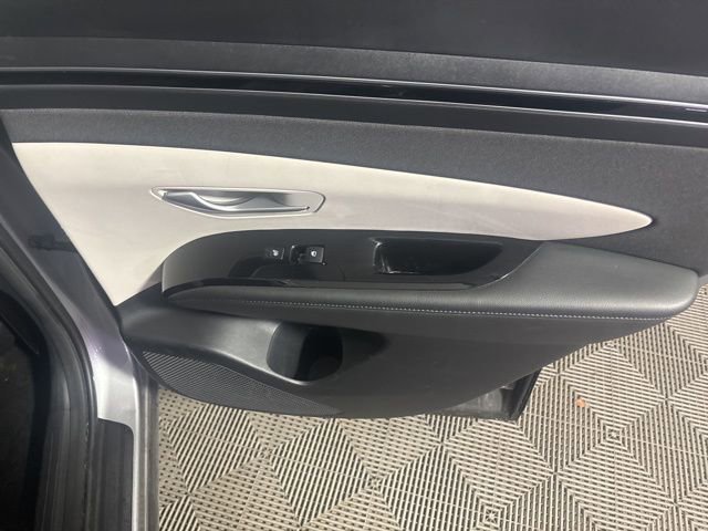 Used 2024 Hyundai Tucson Limited image 23