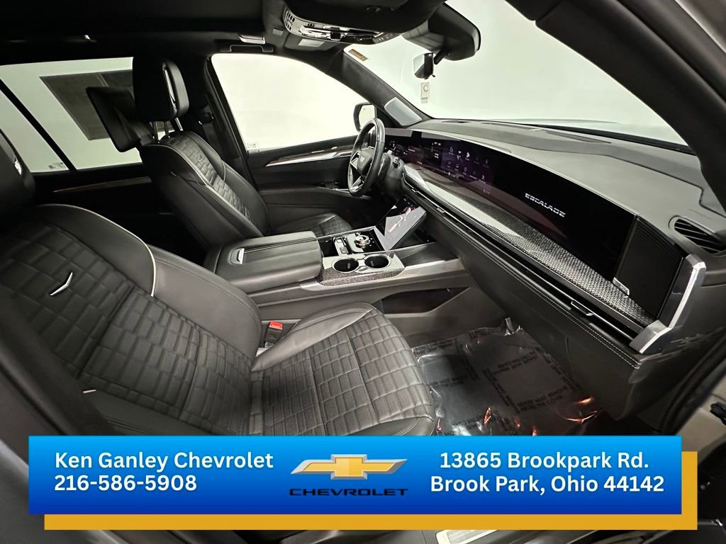 Used 2025 Cadillac Escalade V AWD/4WD image 26