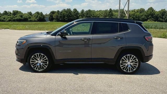 Used 2023 Jeep Compass Limited w/ Elite Group image 5