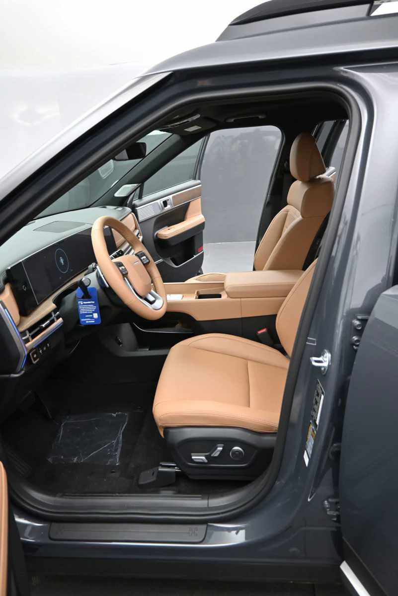New 2026 Hyundai Santa Fe Limited AWD/4WD image 15