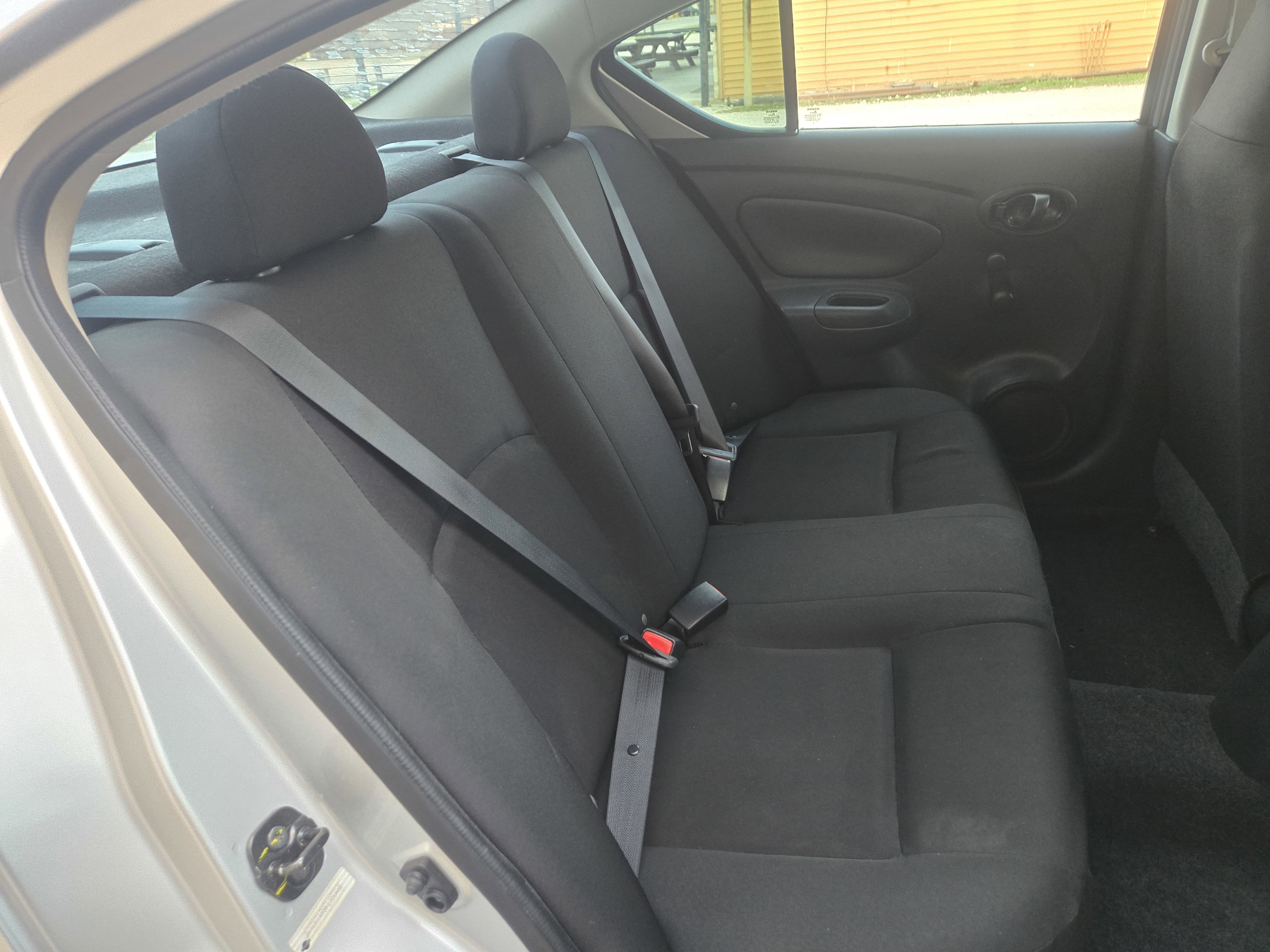 Used 2015 Nissan Versa S Plus image 11