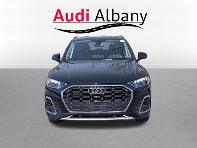 Certified 2023 Audi Q5 2.0T Premium w/ Convenience Package AWD/4WD image 9