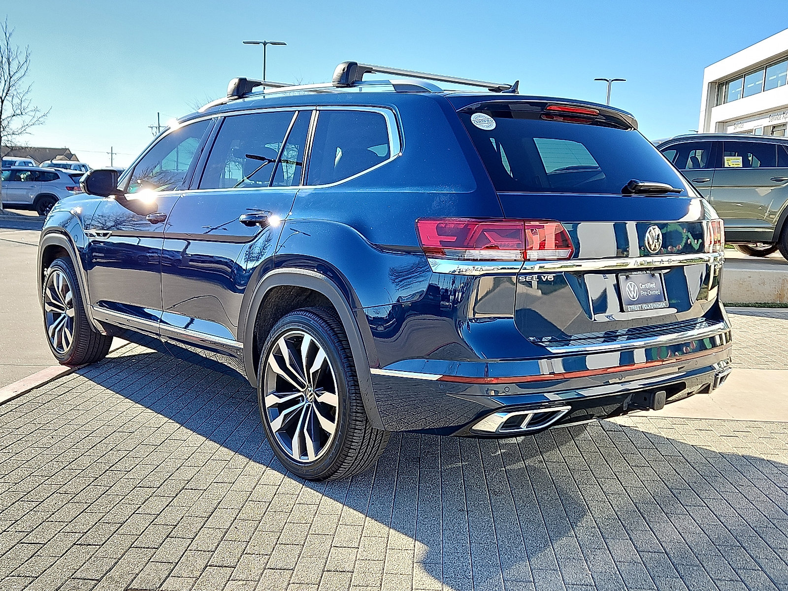 Certified 2023 Volkswagen Atlas SEL Premium image 2
