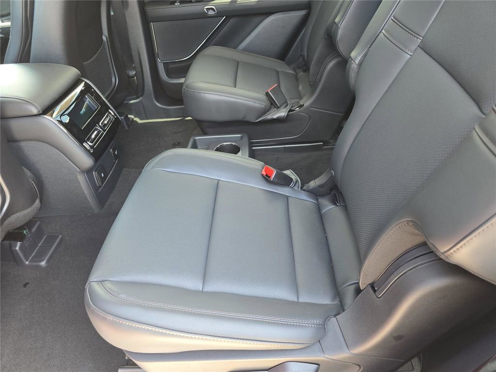 New 2026 Lincoln Aviator AWD image 12