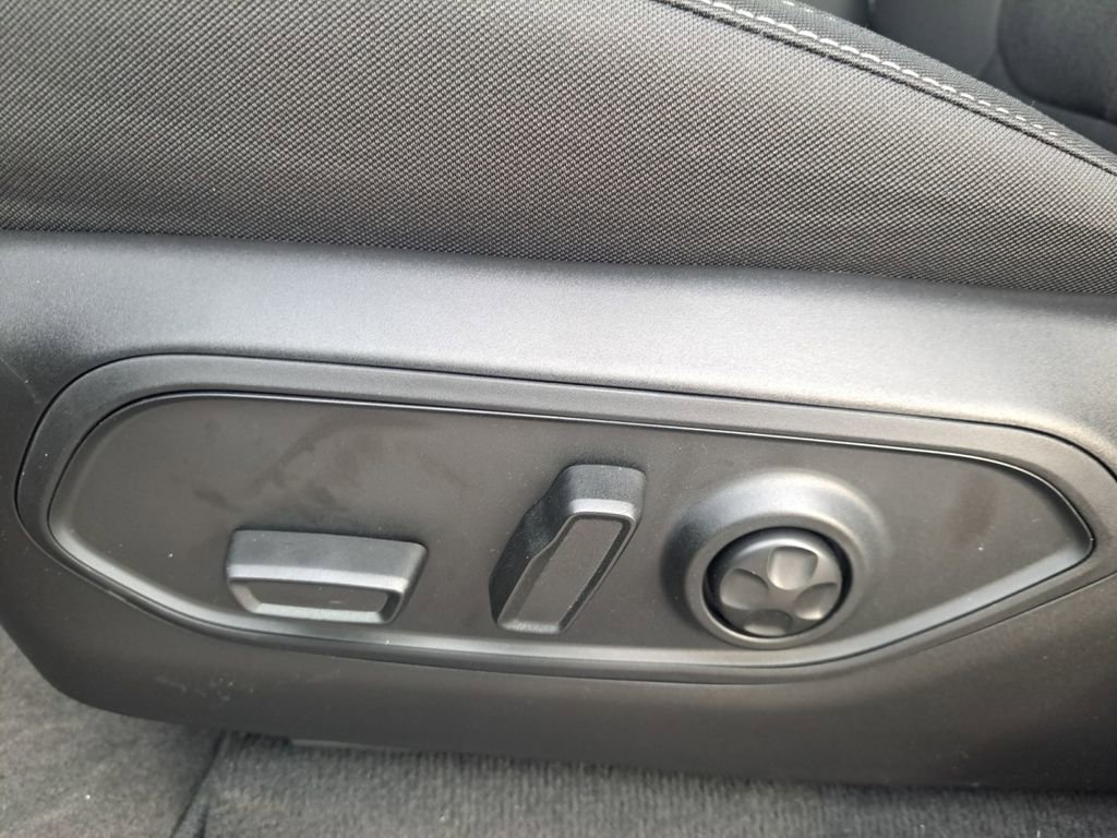 New 2025 Jeep Grand Cherokee Laredo RWD image 25
