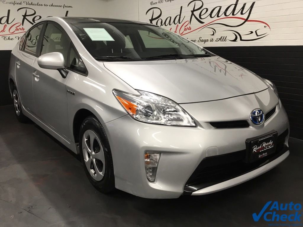 Used 2015 Toyota Prius Three w/ Solar Roof Package image 3