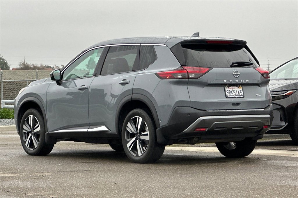 Used 2023 Nissan Rogue SL w/ SL Premium Package image 7