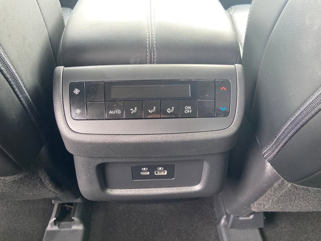 Used 2023 Nissan Pathfinder SL w/ Lighting Package (N92) image 31
