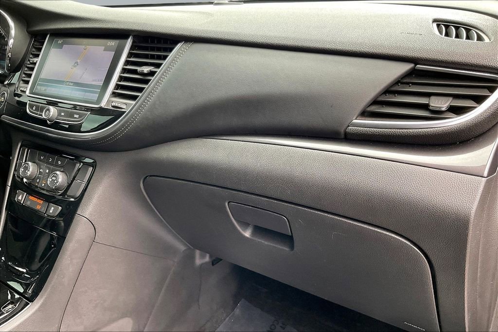 Used 2018 Buick Encore Sport Touring FWD image 17