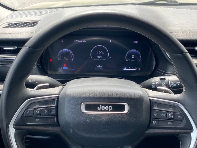 Used 2023 Jeep Grand Cherokee Limited AWD/4WD image 8